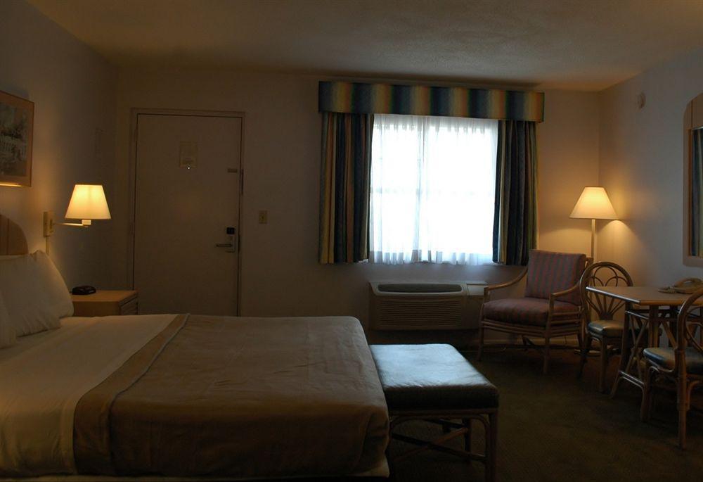 Travelodge By Wyndham Venice Venice Gardens Εξωτερικό φωτογραφία