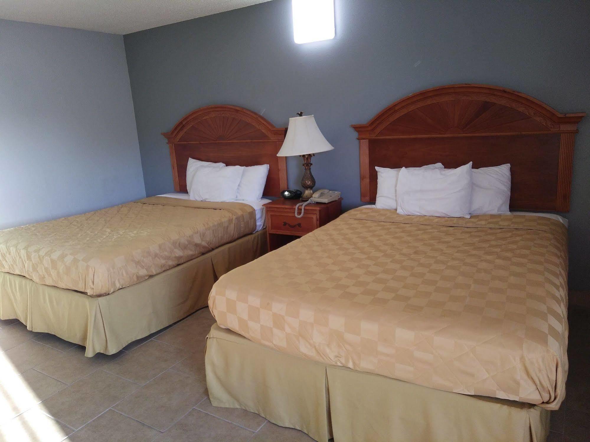 Travelodge By Wyndham Venice Venice Gardens Εξωτερικό φωτογραφία