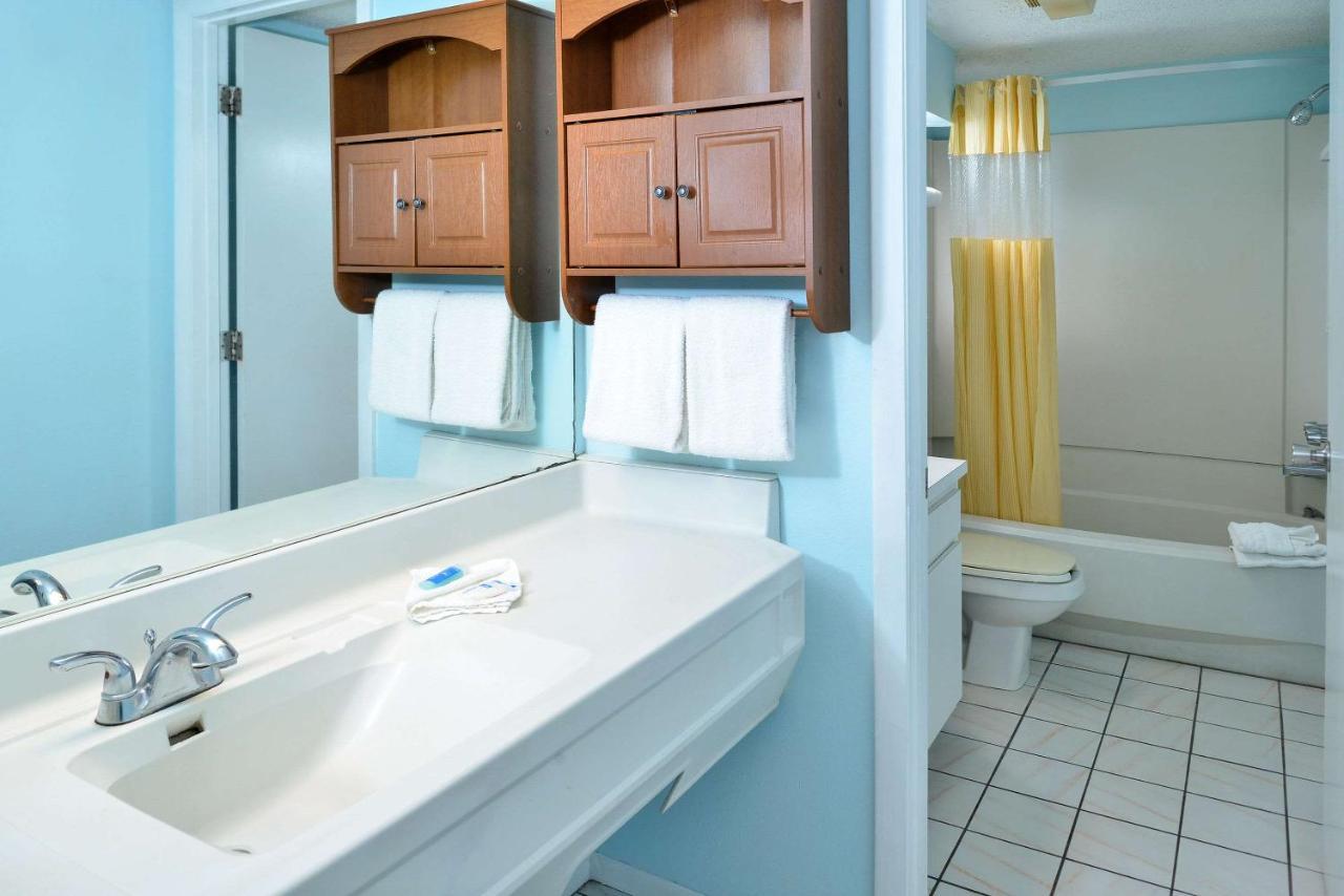 Travelodge By Wyndham Venice Venice Gardens Εξωτερικό φωτογραφία